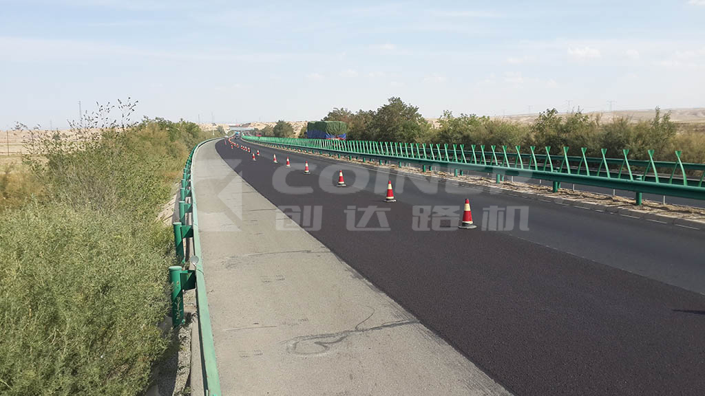 2015年甘肅京藏高速微表處照面