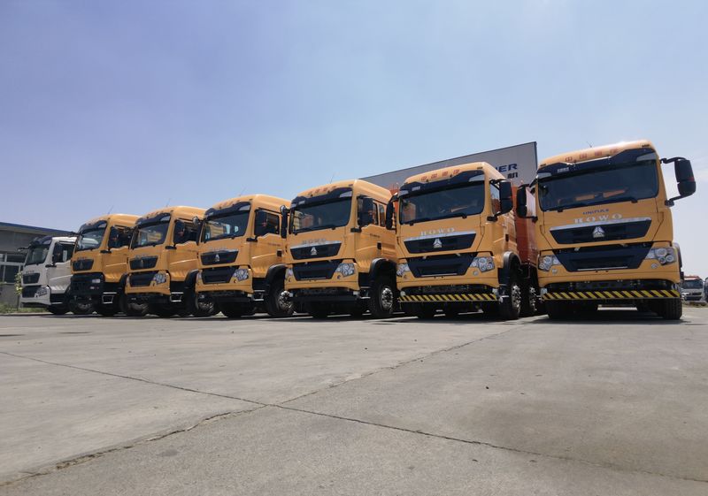 稀漿封層車(chē)微表處施工